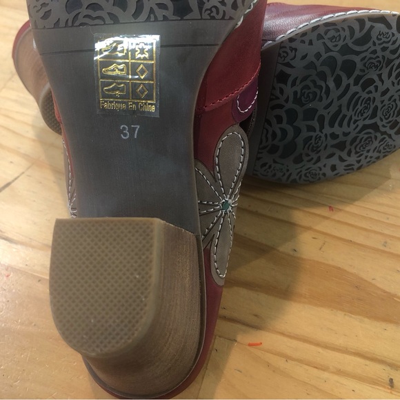 Spring Step Red and Purple Floral Mules - Picture 8 of 10